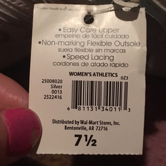 Danskin Now Sneakers — Size Women’s 7.5 —- NEW WITH TAGS - Picture 5 of 8